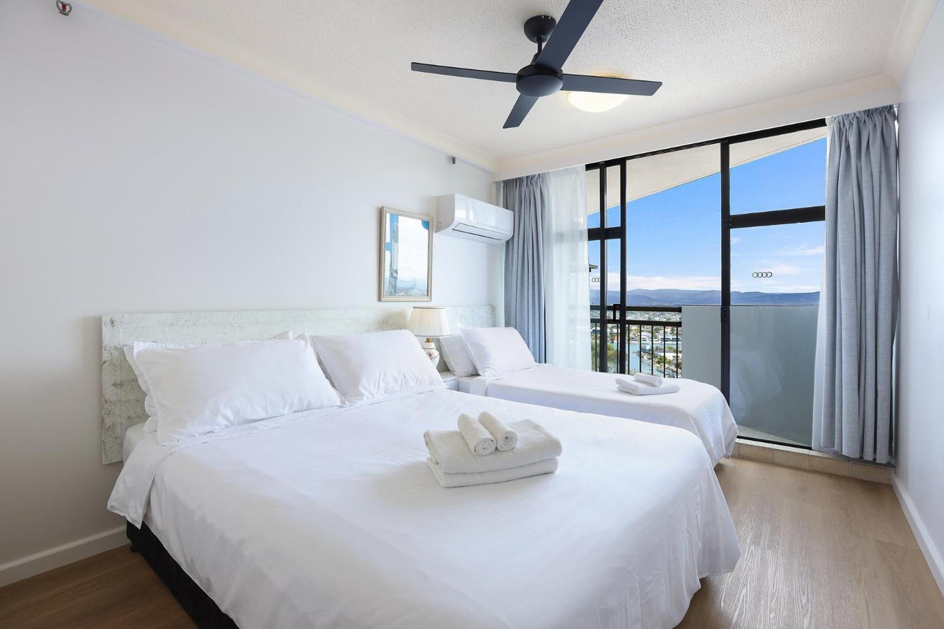 1 Bedroom And 1 Living Room Family Suite Gold Coast Exterior photo